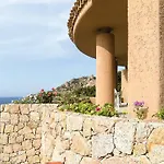 Cecilia 帕拉迪索海岸